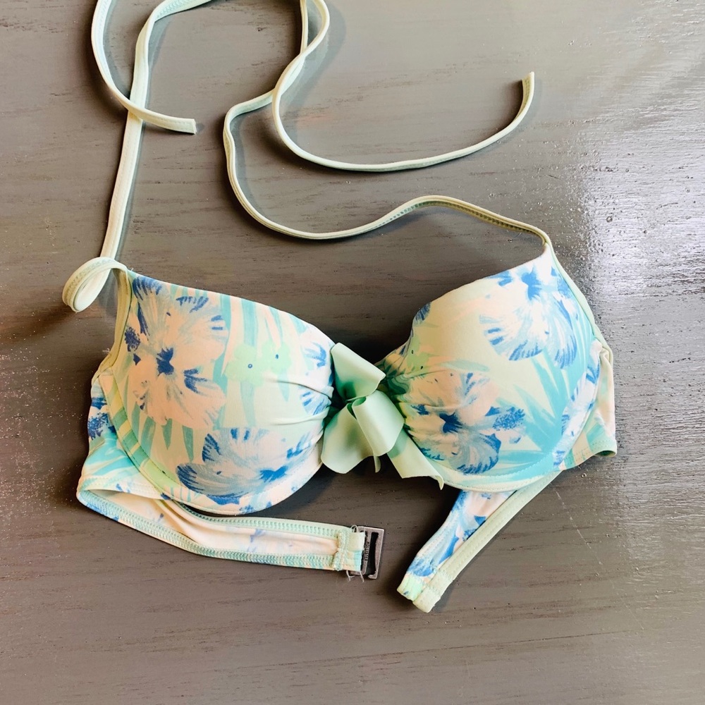 Hollister blue floral swim bikini top push up